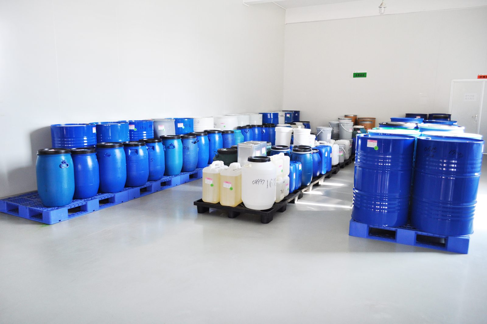 Raw material warehouse